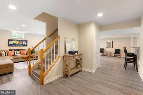 Entry Way - 5 Cooperstown Ct, Phoenix, MD 21131 photo 7 of 7