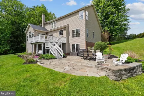 Exterior - 5 Cooperstown Ct, Phoenix, MD 21131 photo 5 of 9