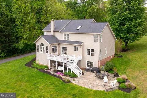Exterior - 5 Cooperstown Ct, Phoenix, MD 21131 photo 7 of 9