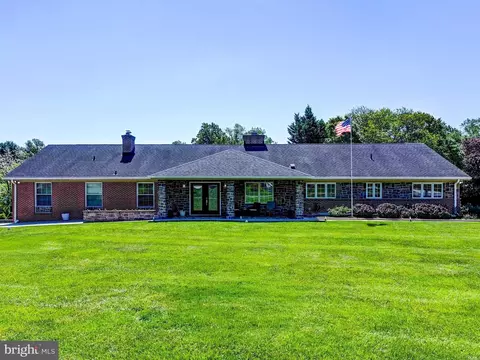 3213 Woodvalley Dr, Pikesville, MD 21208