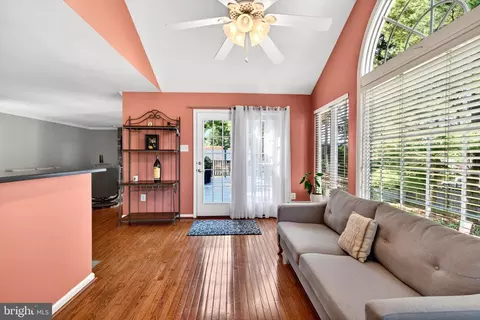 Entry Way - 4716 Forge Acre Dr, Perry Hall, MD 21128 photo 4 of 10