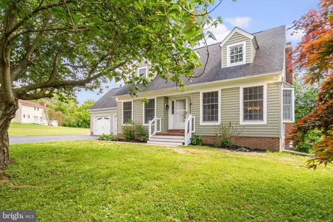 9 Hedricks Ct, Parkton, MD 21120