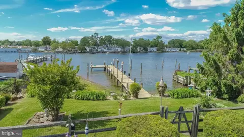 8820 Avenue B, Sparrows Point, MD 21219