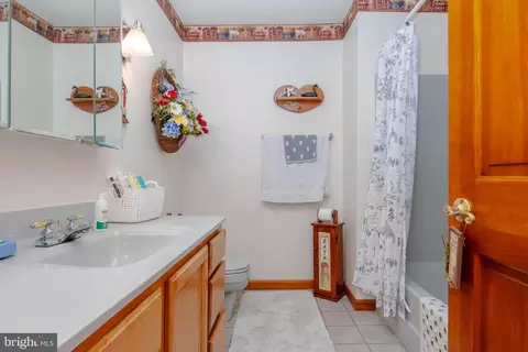 Bath - 8820 Avenue B, Sparrows Point, MD 21219 photo 3 of 4