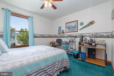 Bedroom - 8820 Avenue B, Sparrows Point, MD 21219 photo 5 of 8