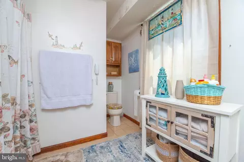 Entry Way - 8820 Avenue B, Sparrows Point, MD 21219 photo 4 of 4