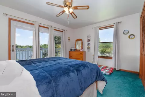 Bedroom - 8820 Avenue B, Sparrows Point, MD 21219 photo 2 of 8