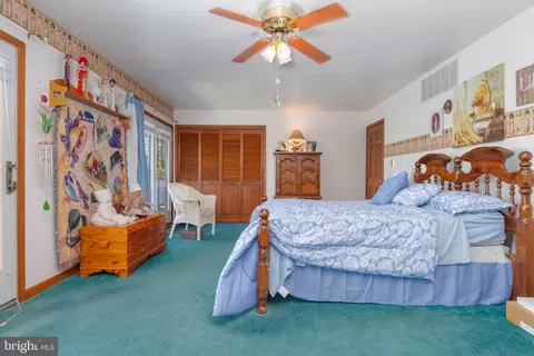 Bedroom - 8820 Avenue B, Sparrows Point, MD 21219 photo 4 of 8