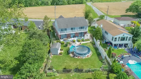 View/Area - 8820 Avenue B, Sparrows Point, MD 21219 photo 6 of 12