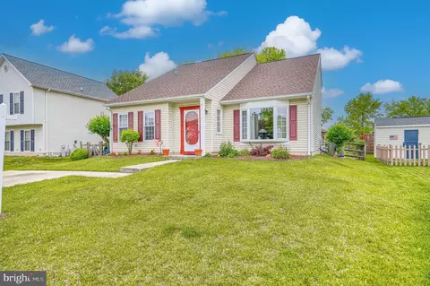 12 Sproul Ct, Middle River, MD 21220