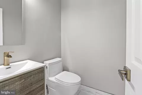 Entry Way - 108 Lancefield Rd, Baltimore, MD 21209 photo 4 of 4