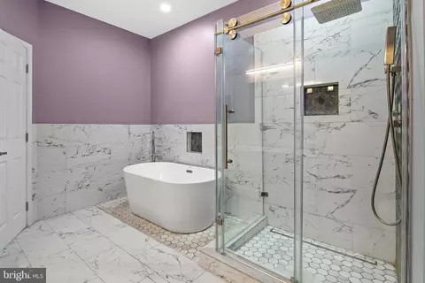 Bath - 108 Lancefield Rd, Baltimore, MD 21209 photo 3 of 4