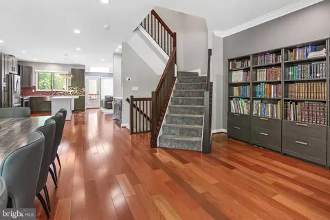 Entry Way - 108 Lancefield Rd, Baltimore, MD 21209 photo 3 of 4