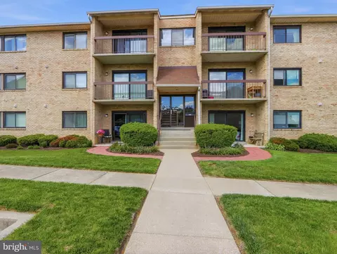 3 Summit Hill Ct #C3, Catonsville, MD 21228