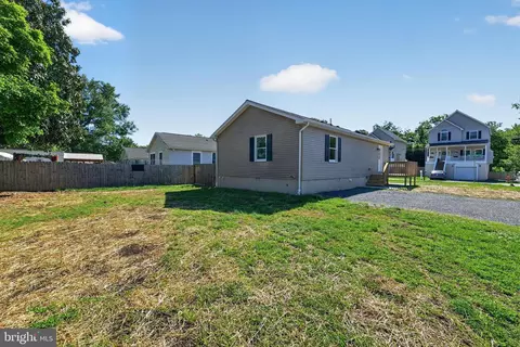 Exterior - 13218 Rivervan Ave, Middle River, MD 21220 photo 2 of 2