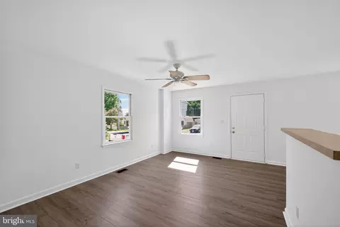 Living - 13218 Rivervan Ave, Middle River, MD 21220 photo 2 of 2