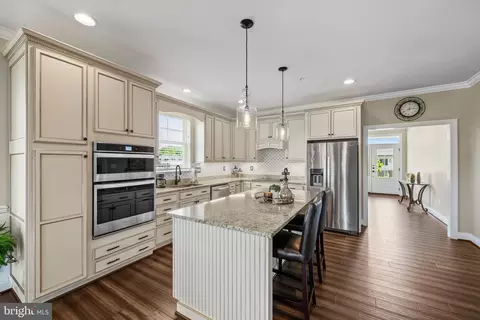 9736 Cross Rd, Perry Hall, MD 21128