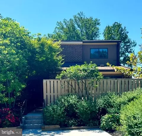 25 Tanner Ct #H, Pikesville, MD 21208