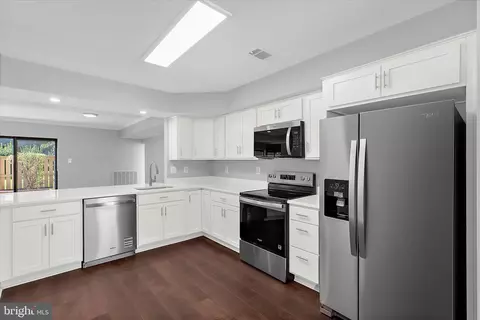 25 Tanner Ct #H, Pikesville, MD 21208