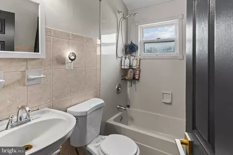 Bath - 4428 Norfen Rd, Halethorpe, MD 21227 photo 1 of 1