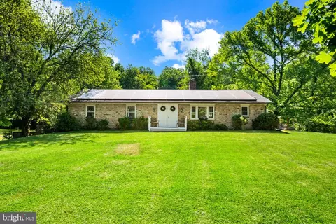 14009 Fox Run Ct, Phoenix, MD 21131