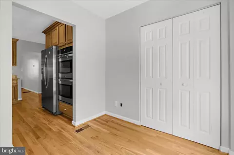 Entry Way - 3303 Grace Rd, Sparrows Point, MD 21219 photo 3 of 5