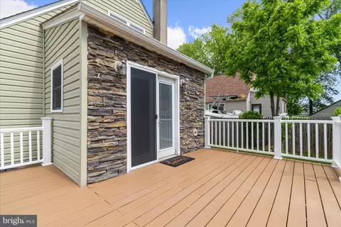 Exterior - 3303 Grace Rd, Sparrows Point, MD 21219 photo 3 of 12