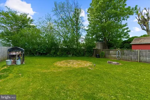 Exterior - 3303 Grace Rd, Sparrows Point, MD 21219 photo 9 of 12
