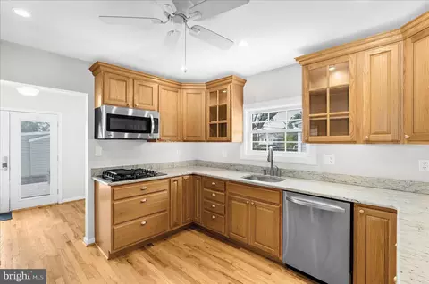 Kitchen - 3303 Grace Rd, Sparrows Point, MD 21219 photo 1 of 2