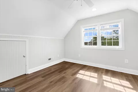 Bedroom - 3303 Grace Rd, Sparrows Point, MD 21219 photo 5 of 5
