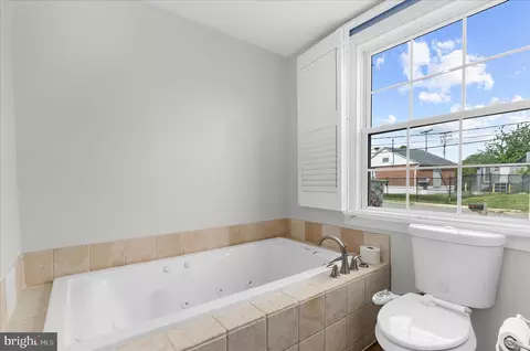 Bath - 3303 Grace Rd, Sparrows Point, MD 21219 photo 3 of 3