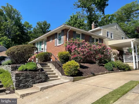 204 Elpin Dr W, Catonsville, MD 21228
