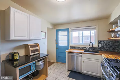 Kitchen - 6649 Chippewa Dr, Baltimore, MD 21209 photo 4 of 4