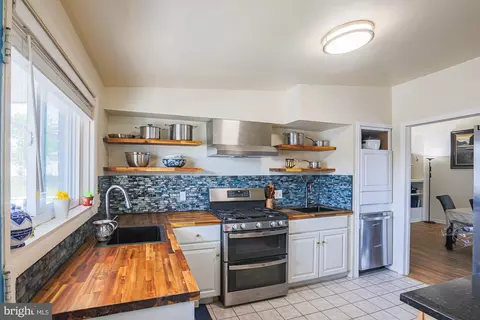 Kitchen - 6649 Chippewa Dr, Baltimore, MD 21209 photo 1 of 4