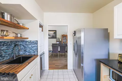 Kitchen - 6649 Chippewa Dr, Baltimore, MD 21209 photo 2 of 4