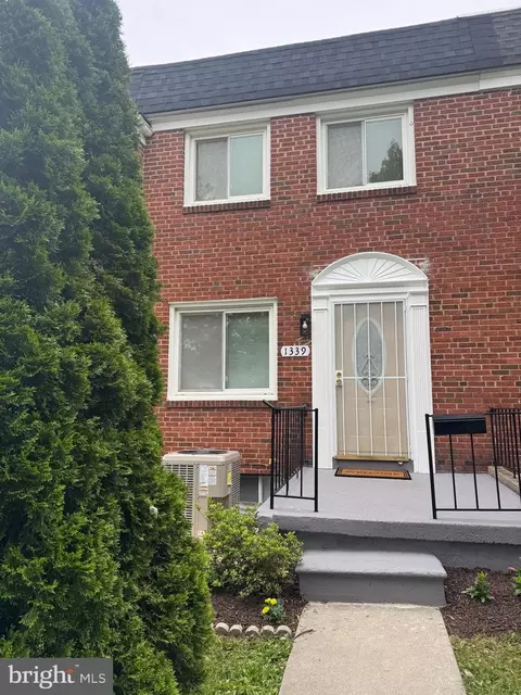 1339 Deanwood Rd, Parkville, MD 21234