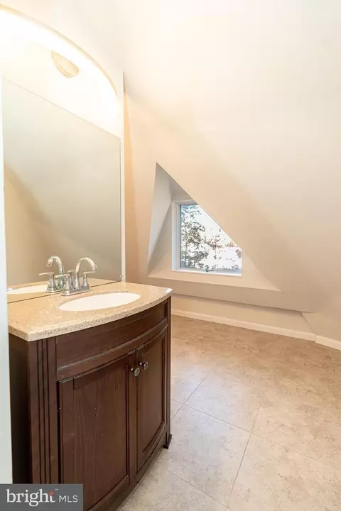 Bath - 811 Cedar Ave, Essex, MD 21221 photo 3 of 4