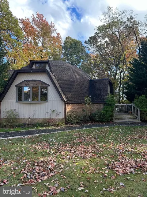 Exterior - 811 Cedar Ave, Essex, MD 21221 photo 6 of 6