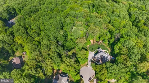 8 Norfolk Ct, Reisterstown, MD 21136
