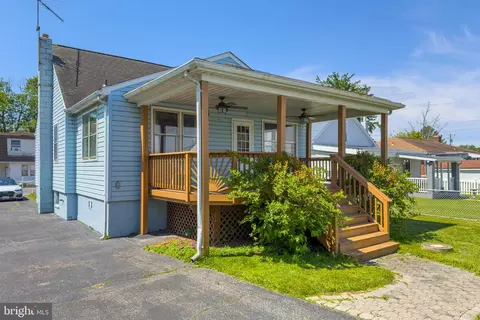 Exterior - 802 Wise Ave, Dundalk, MD 21222 photo 9 of 10