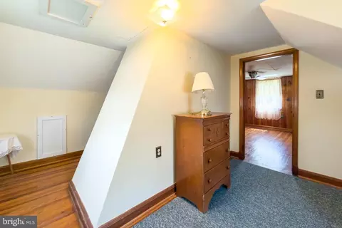 Entry Way - 802 Wise Ave, Dundalk, MD 21222 photo 2 of 2