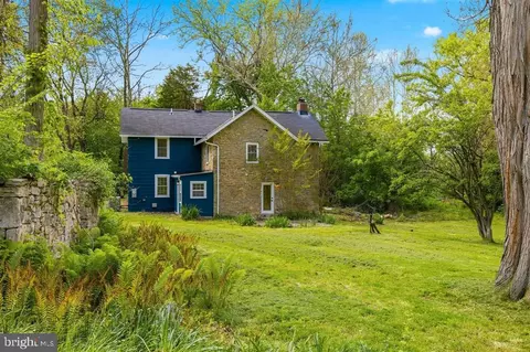521 Brightfield Rd, Lutherville Timonium, MD 21093
