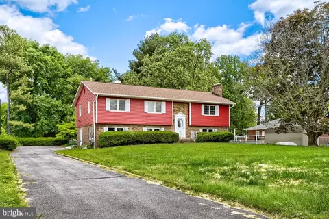 719 S Marlyn Ave, Essex, MD 21221