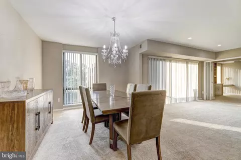 7 Slade Ave #607, Pikesville, MD 21208