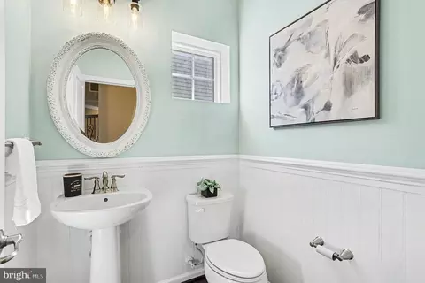 Entry Way - 10429 Windlass Run, Middle River, MD 21220 photo 6 of 10