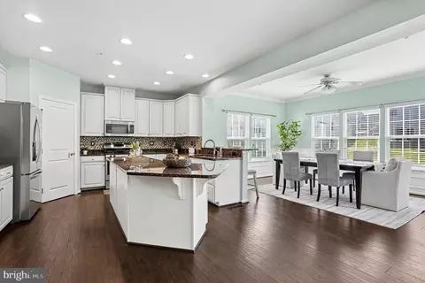 Kitchen - 10429 Windlass Run, Middle River, MD 21220 photo 2 of 6