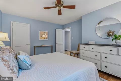 Bedroom - 209 Burke Ave, Towson, MD 21286 photo 4 of 7