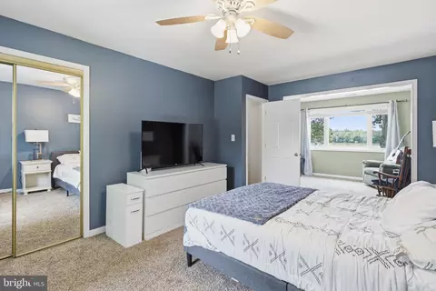 Bedroom - 5907 Loreley Beach Rd, White Marsh, MD 21162 photo 10 of 11