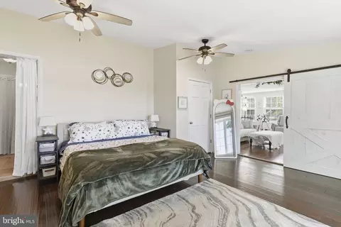 Bedroom - 5907 Loreley Beach Rd, White Marsh, MD 21162 photo 2 of 11
