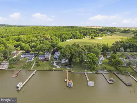 View/Area - 5907 Loreley Beach Rd, White Marsh, MD 21162 photo 7 of 8